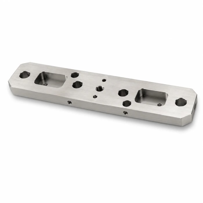 Tấm gắn gia công CNC